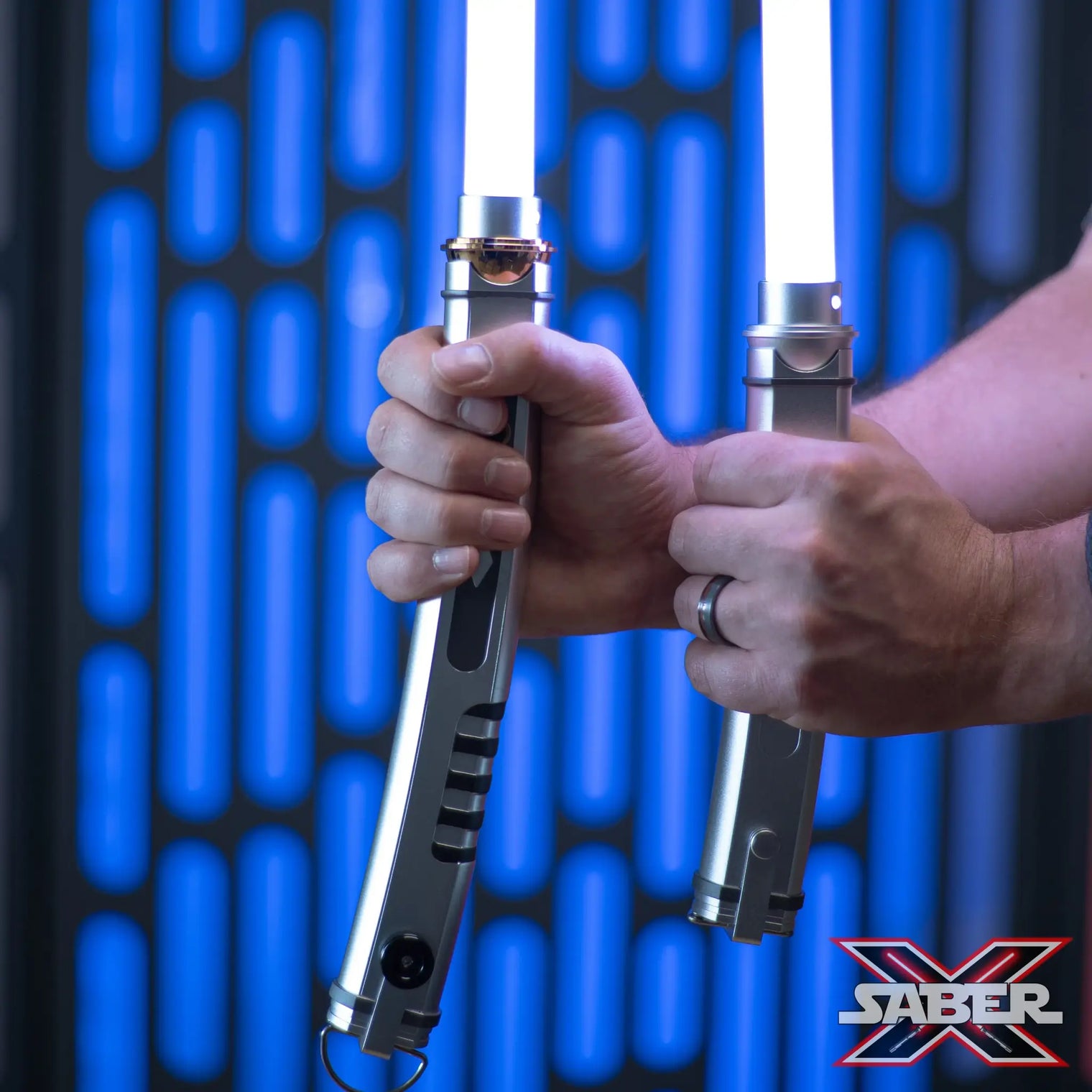 Fulcrum Curved Lightsaber Set